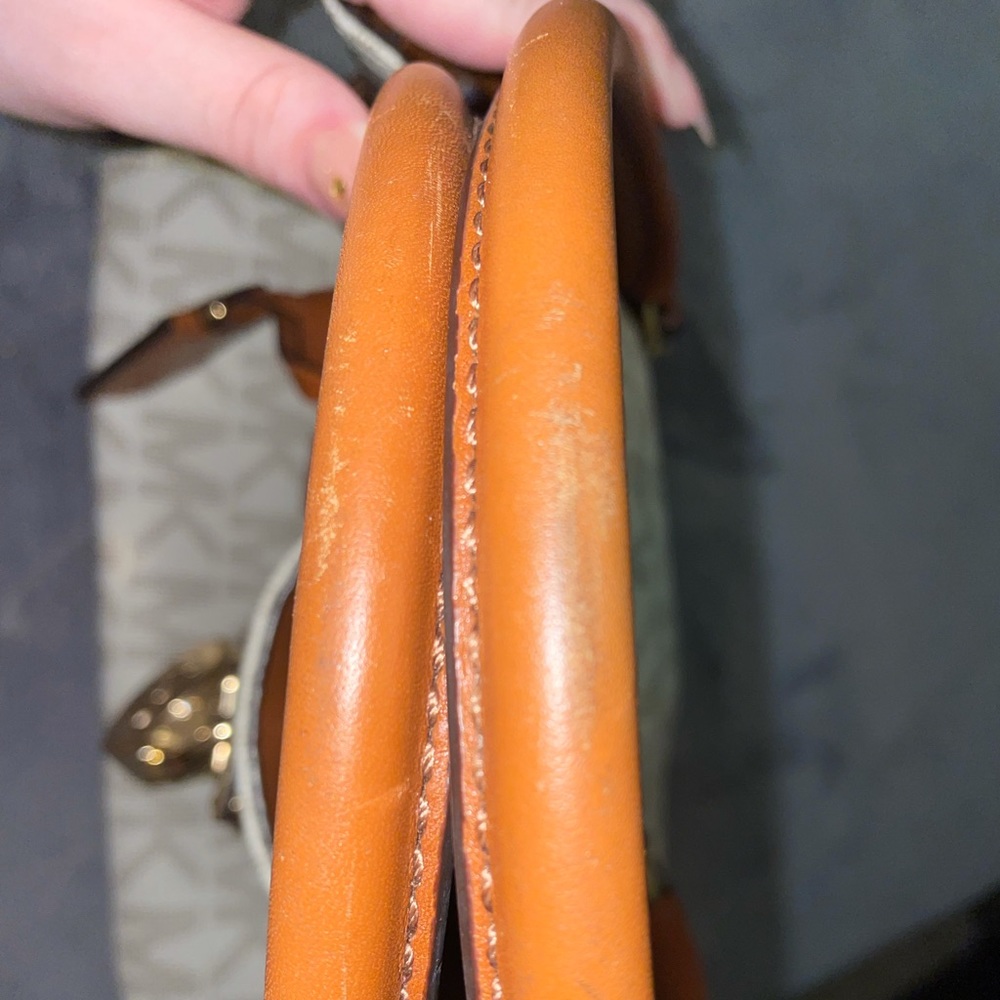 Mk Hamilton - image 6